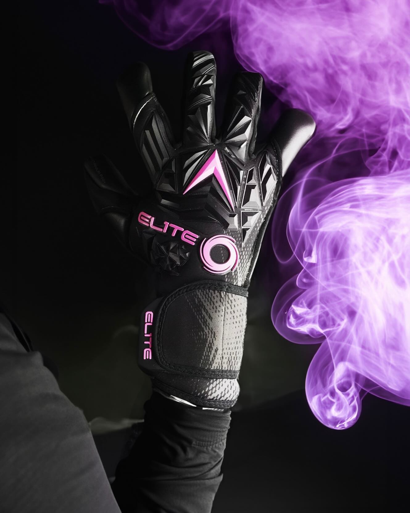 ELITE TITANIUM PINK | GK GLOVES